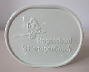 Cor Unum - Waterkan ontwerp Bob van Schie voor de Hogeschool 's-Hertogenbosch kopen? Bied vanaf 32!