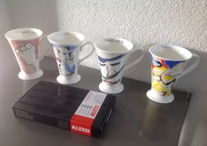 Alessi - Vier ALESSI-lepels en vier koffiebekers uit de Art-collection kopen? Bied vanaf 25!
