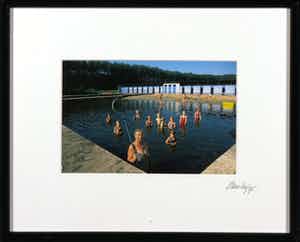 Paul Huf - Foto, In het water - Ingelijst verkocht voor € 45!