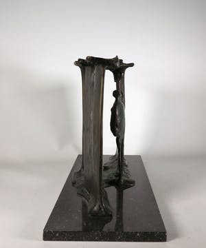 Wim Rijvers - Brons en hardsteen, Zonder titel kopen? Bied vanaf 650!