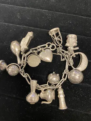 Zilveren Bedel Armband “Old Dutch” kopen? Bied vanaf 50!