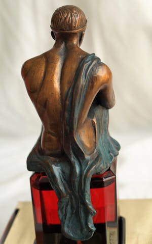 Patrizia Guerresi - Bronzen beeld op parfumfles , “Paris” – Les Beaux Arts – ca 1997 kopen? Bied vanaf 75!