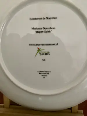 Plateelbakkerij Schoonhoven - Marianne Naerebout. “Happy Spirit” kopen? Bied vanaf 100!