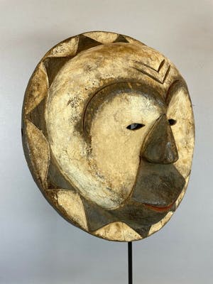 Eket - 210955 - Old & Tribal used African round mask from Eket - Nigeria. kopen? Bied vanaf 65!