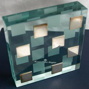 Koninklijke Van Kempen & Begeer - Zilver in floatglas , “Perspectief” – ontwerp: Hein Antheunis, 1997 kopen? Bied vanaf 1!