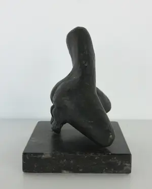 Lia van Vugt - Bronzen sculptuur, Gehurkte tors + boek! kopen? Bied vanaf 100!