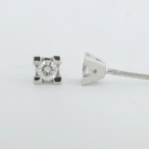 18k witgouden solitair oorknoppen met briljant geslepen diamant tot. 0,21ct kopen? Bied vanaf 280!
