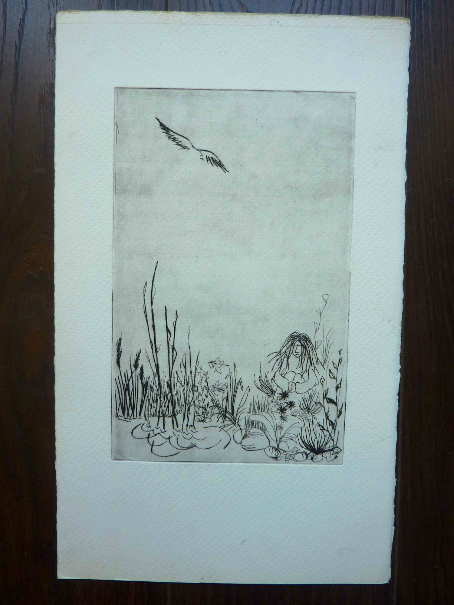 Margriet Snel - ets van vrouw aan oever in landschap kopen? Bied vanaf 5!