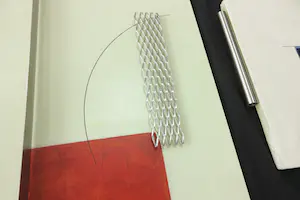 Menno Meijer - Lot van drie 3d-geometrisch-abstracte werken in gemengde techniek (verf, metaal) kopen? Bied vanaf 1!