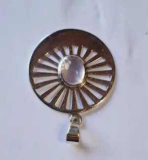 Nieuwe  zilveren hanger 925 gezet met rozenkwarts kopen? Bied vanaf 65!