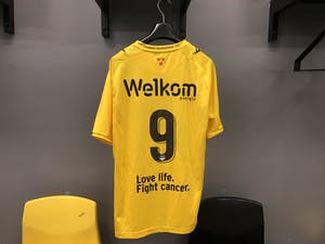 Curiosa - Swim to Fight Cancer wedstrijdshirt - Lex Immers kopen? Bied vanaf 50!