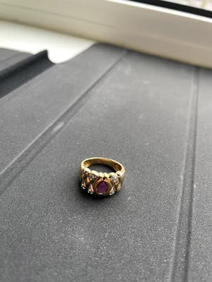 18kt gouden diamanten ring+robijn, maat 47/15,00, 4,24 gr kopen? Bied vanaf 250!
