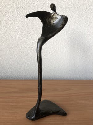 Corry Ammerlaan - Modern slank bronzen beeld kopen? Bied vanaf 25!