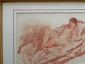 Pieter Starreveld - naakt op sofa in roodkrijt kopen? Bied vanaf 85!