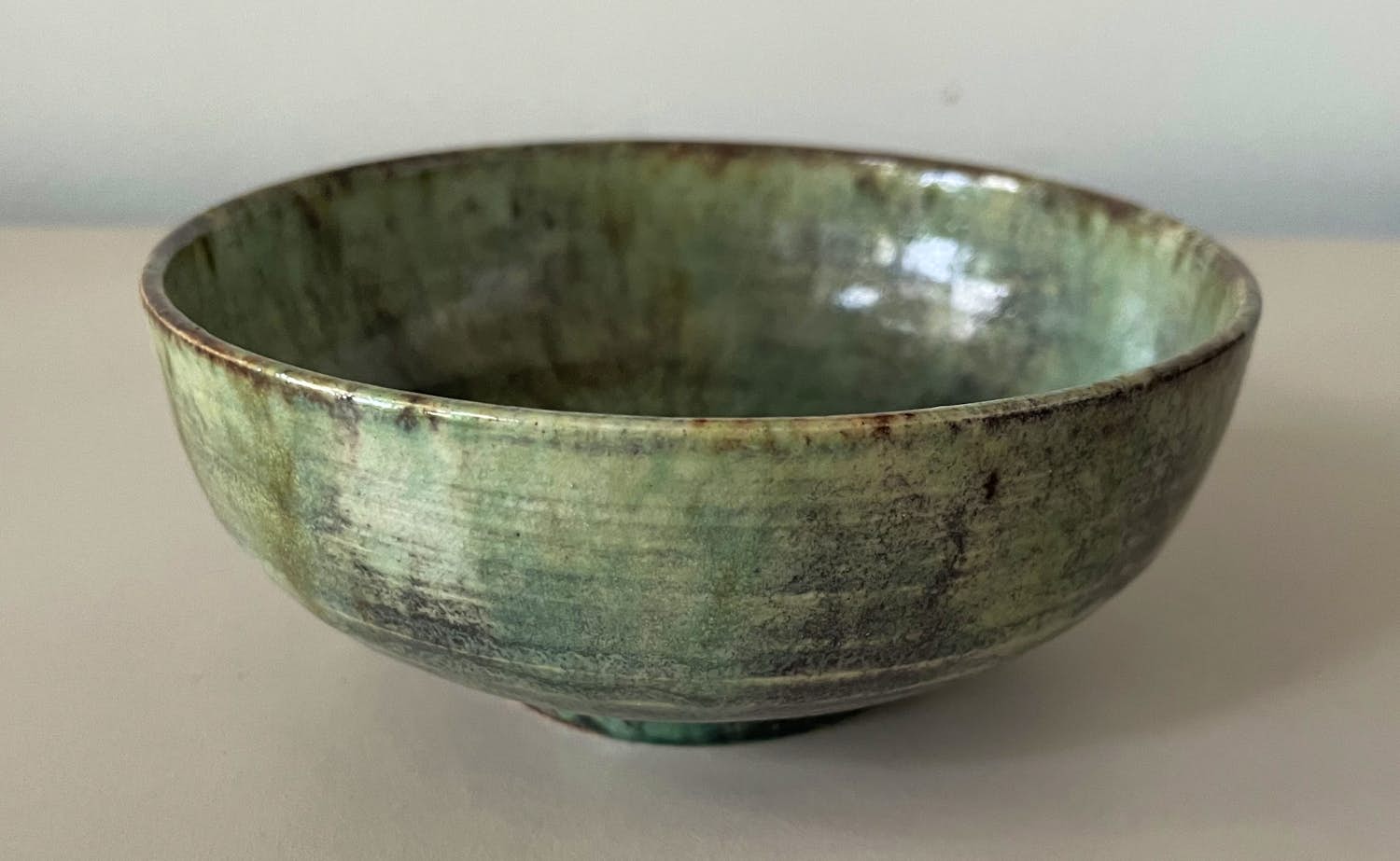 Frans Slot - Kunstaardewerken kom met hazevel glazuur op voet kopen? Bied vanaf 48!