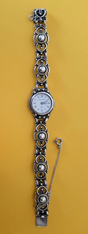 Niet of onleesbaar gesigneerd - Zilver 925 horloge Bijoux Jacques kopen? Bied vanaf 1!
