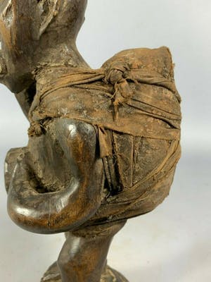 Bakongo - 200723 - Old Tribal used African Bakongo protection figure - Congo. kopen? Bied vanaf 75!