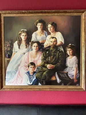 Niet of onleesbaar gesigneerd - Last Romanov family kopen? Bied vanaf 1!