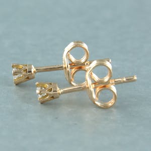 18k roségouden oorknoppen bezet met briljant geslepen diamant tot. 0,08ct kopen? Bied vanaf 1!