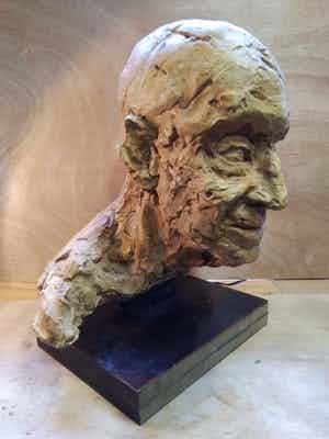 Niet of onleesbaar gesigneerd - Zonder Titel, ''Buste van oude man met markant hoofd''. verkocht voor € 1!