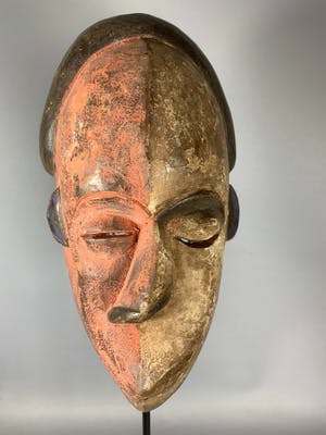 Pende - 210125 - African deformed nose mask from the Pende - Congo. kopen? Bied vanaf 35!