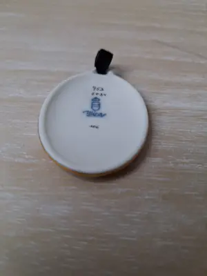 Augarten Wien - Hanger met zwarte fluwelen choker kaufen? Bieten Sie von 35!