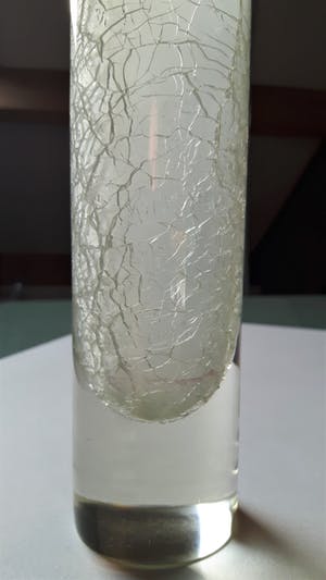 Niet of onleesbaar gesigneerd - Design cilindervaas met inwendig craquelé kopen? Bied vanaf 1!