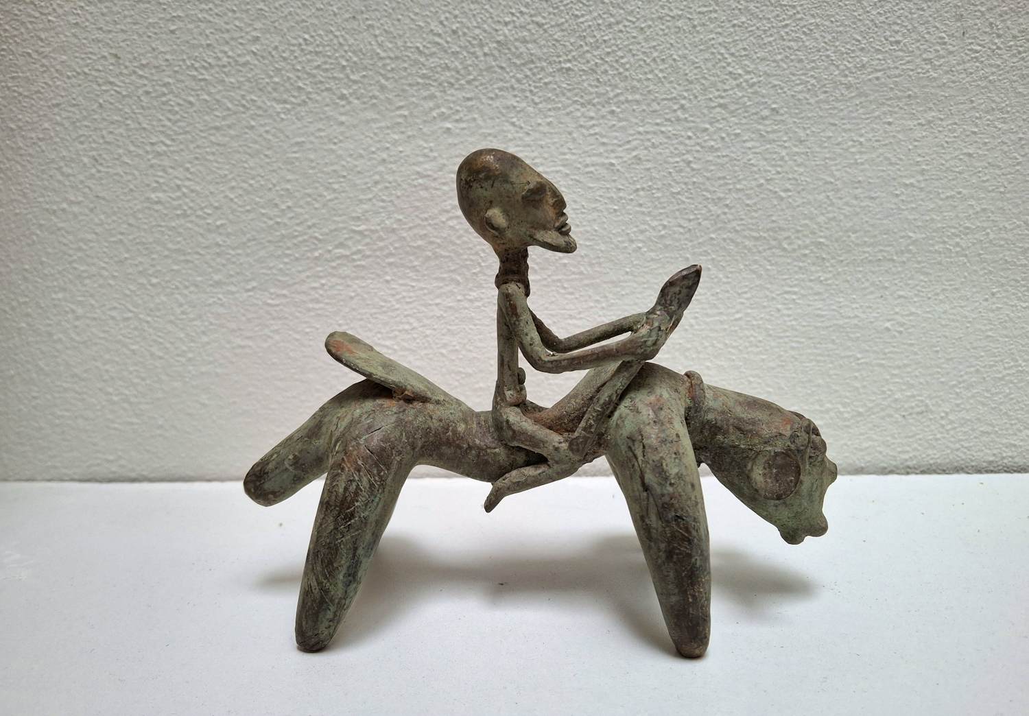 Dogon - Dogon ruiter op mythisch dier kopen? Bied vanaf 25!