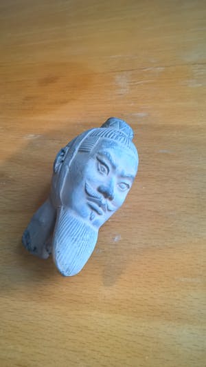 Niet of onleesbaar gesigneerd - "Wijze chinese krijgsheer" (Sun Tsu?) kopen? Bied vanaf 1!