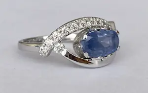 ALGT-gecertificeerde ring van witgoud met 1,85 karaat Ceylon saffier en diamant kopen? Bied vanaf 1400!