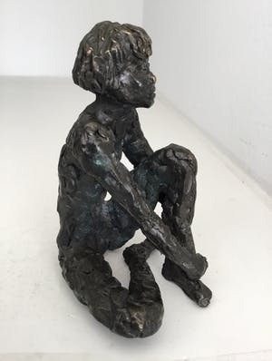 Astrid Veldhuyzen-Koppen - Sculptuur “ In gedachten “ kopen? Bied vanaf 35!