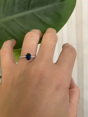 18 Kt. Witgouden Diana Ring met 1,00 Karaat Saffier en Diamanten kopen? Bied vanaf 550!