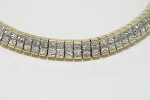 Acheter19 - 18 karaats geelgouden armband met ca 13 crt princess geslepen diamanten? Enchérissez de 4850!