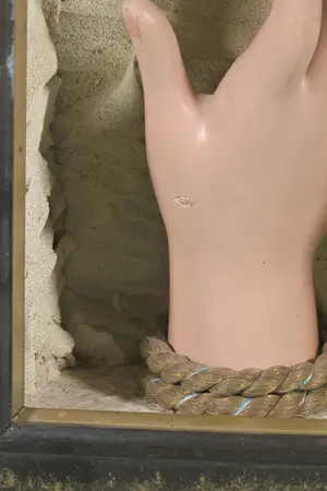 Odette van den Molengraft-Saulnier - Wandobject, Le toucher - Ingelijst kopen? Bied vanaf 1!