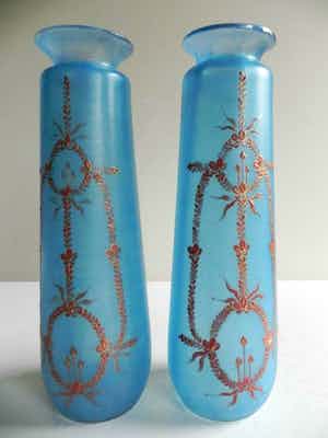 Niet of onleesbaar gesigneerd - Twee pracht vazen (Bohemen) verkocht voor € 1!
