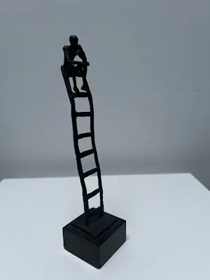 Corry Ammerlaan - Bronzen sculptuur | Even aan het nadenken kopen? Bied vanaf 20!