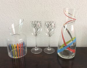 Corry Ammerlaan - Twee karaffen en twee wijnglazen kopen? Bied vanaf 30!