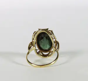 14k geelgouden ring met synthetische spinel kopen? Bied vanaf 150!