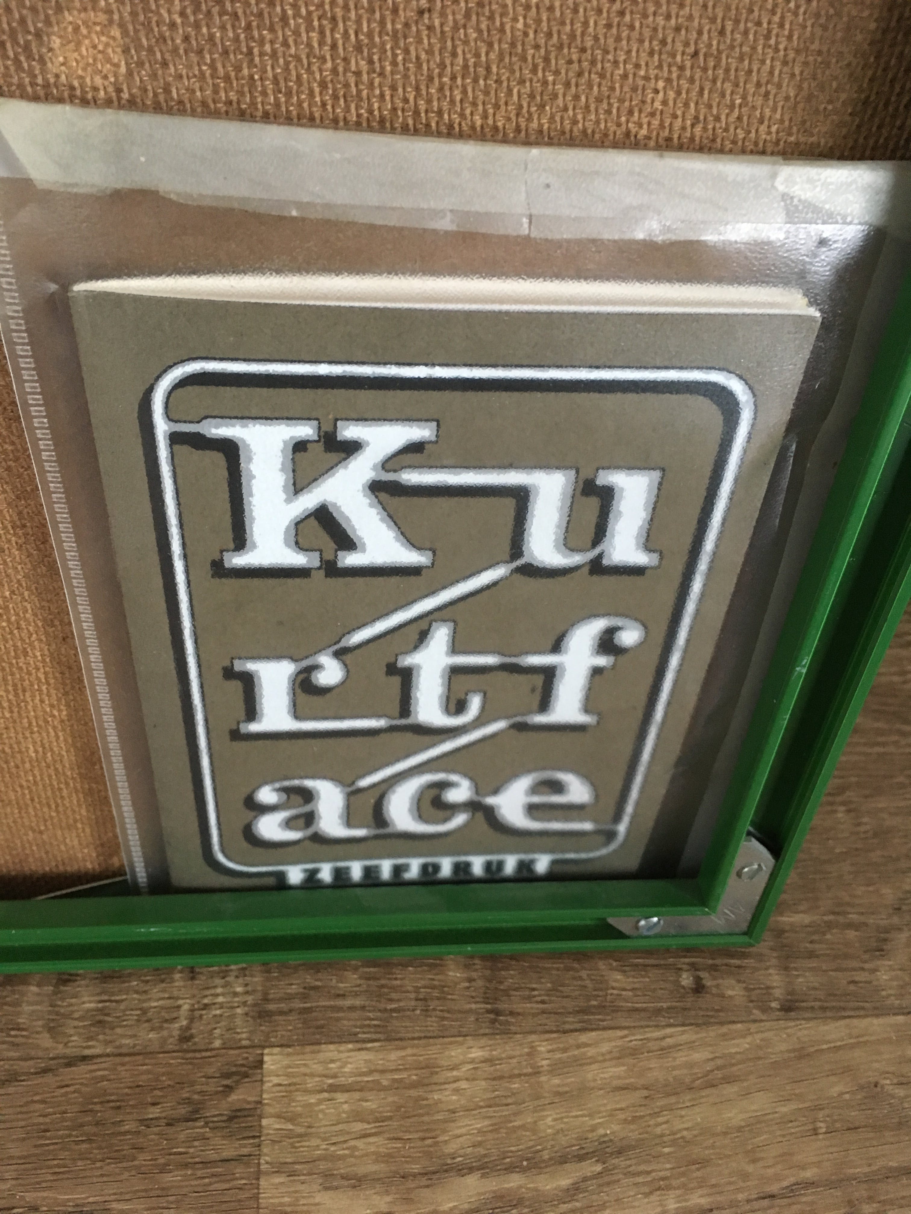 Sandra Klaassen - Zeefdruk ‘ Koos ‘ ingelijst. kopen? Bied vanaf 40!