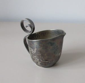Georg Nilsson - Verzilverd hand gehamerd (koffie) melkkannetje uitgevoerd voor Gero kopen? Bied vanaf 25!