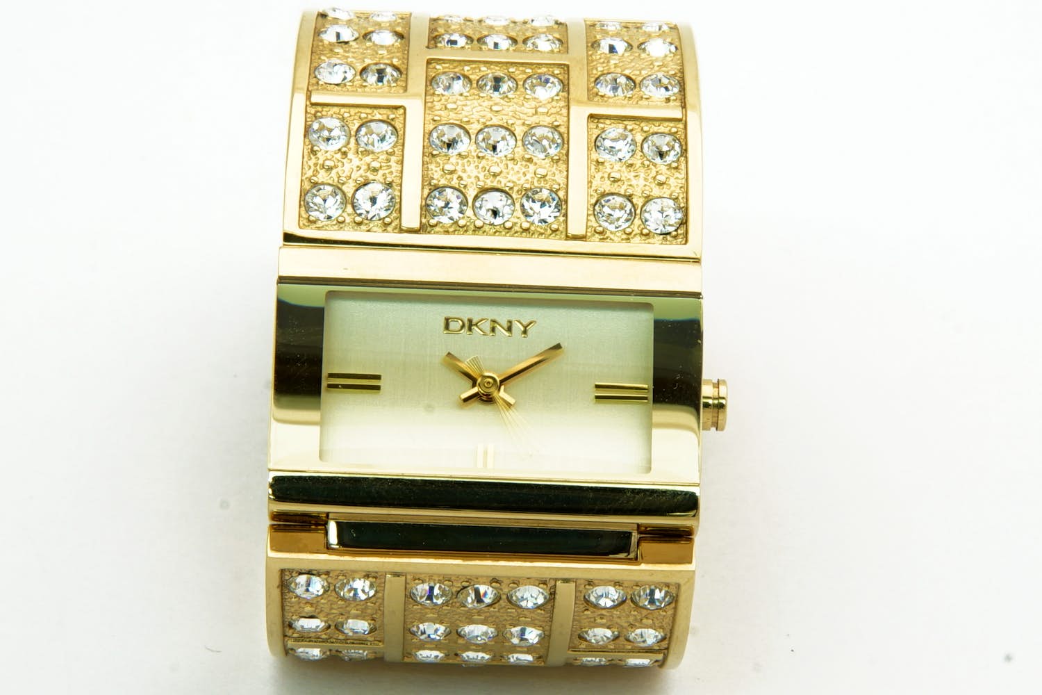 1072- Bling Bling!  Donna Karen NY 4661 dameshorloge in originele box + factuur kopen? Bied vanaf 85!