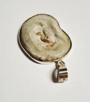 Nieuwe zilveren hanger met kristalagaat kopen? Bied vanaf 40!