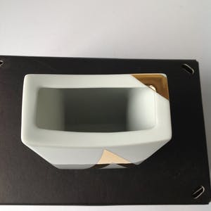 Rosenthal - Jan van der Vaart Convex vaasje 1990 porselein met goud kopen? Bied vanaf 59!