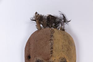 Pende - Hout, Oud Mbuyu-masker met veren kopen? Bied vanaf 1!