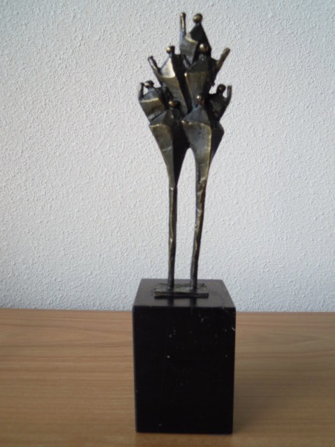 Corry Ammerlaan - Prachtig hoog slank beeldje op marmeren voetje. kopen? Bied vanaf 35!