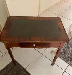 Curiosa - Uniek mahonie fineer - massief eiken kinderschrijftafeltje met inlegblad kopen? Bied vanaf 50!