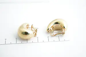 86- Paar grote 18 krt roségouden niervormige oorclips - glad afgewerkt kopen? Bied vanaf 260!