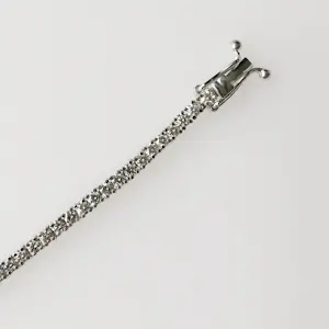 AcheterTennisarmband 2,00 ct? Enchérissez de 2200!