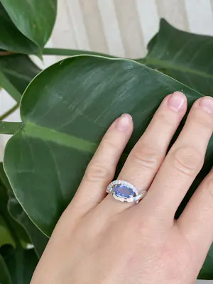 ALGT-gecertificeerde ring van witgoud met 1,85 karaat Ceylon saffier en diamant kopen? Bied vanaf 1400!