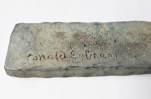 Ronald Tolman - Hommage aan Hannie Schaft, bronzen beeld (unica, zwaar en zeer groot) kopen? Bied vanaf 1850!